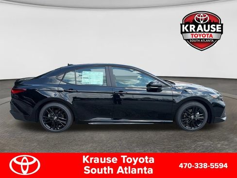 New 2026 Toyota Camry SE FWD image 9