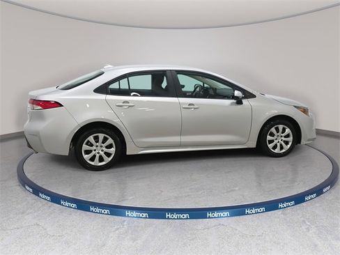 Certified 2025 Toyota Corolla LE image 5