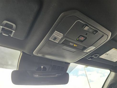 Used 2024 Toyota Tacoma TRD Sport image 27