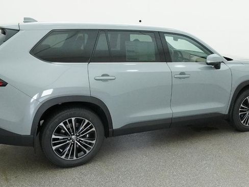 New 2026 Toyota Grand Highlander AWD Hybrid image 14