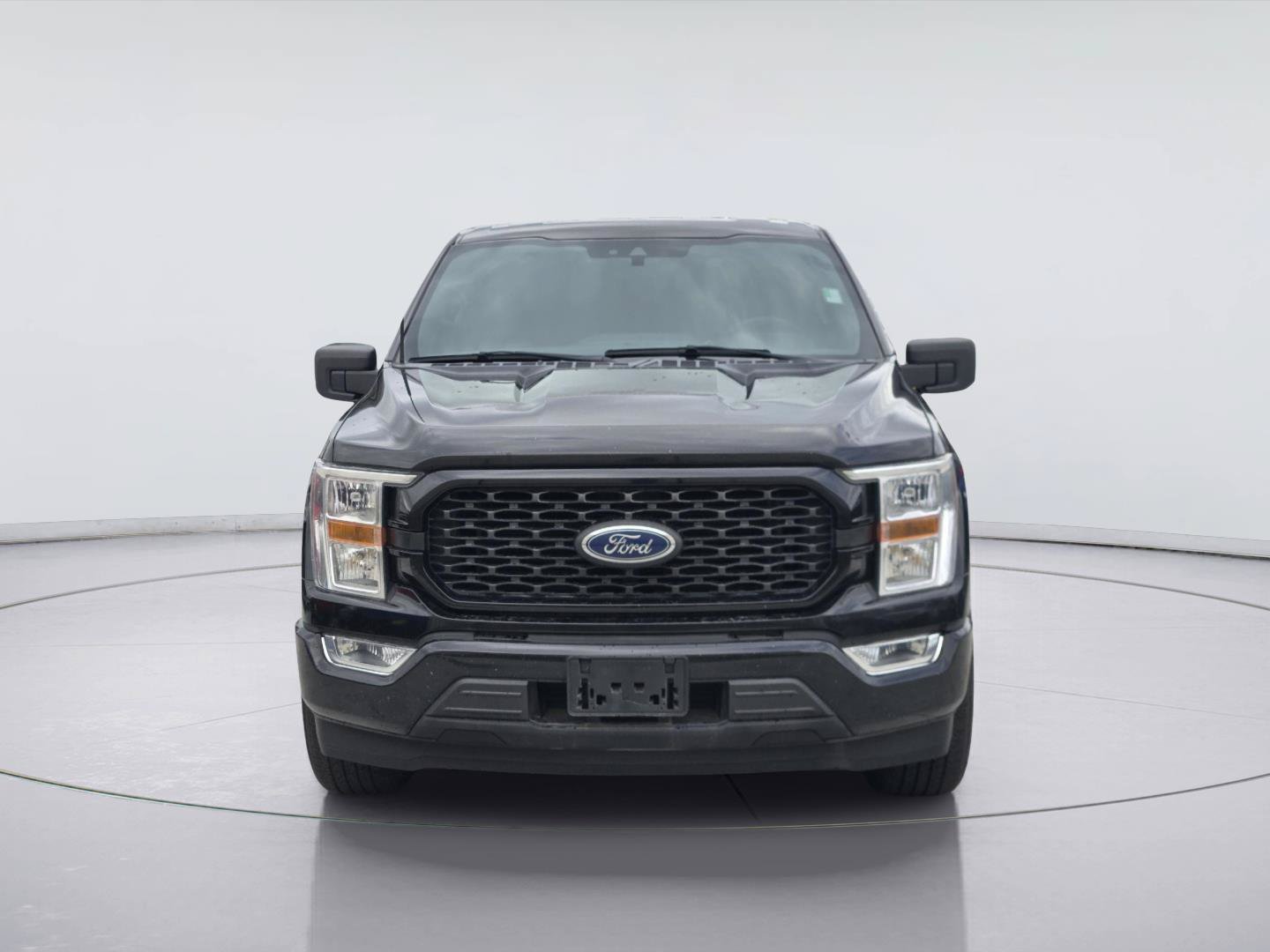 Used 2022 Ford F150 XL w/ STX Appearance Package RWD image 2