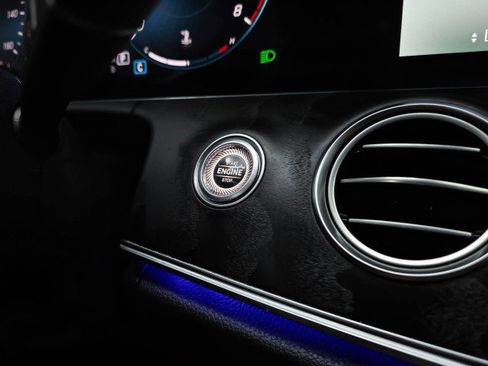 Used 2022 Mercedes-Benz E 350 4MATIC Sedan image 25