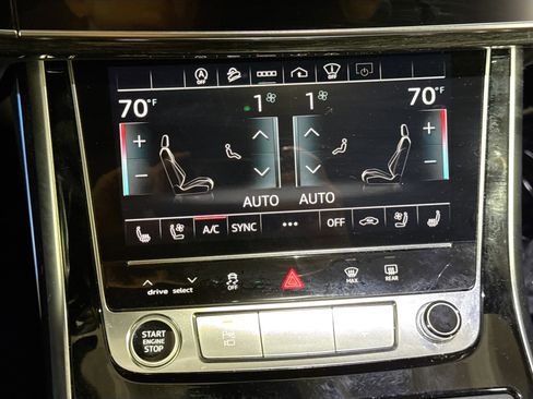 Used 2021 Audi Q7 3.0T Prestige image 36