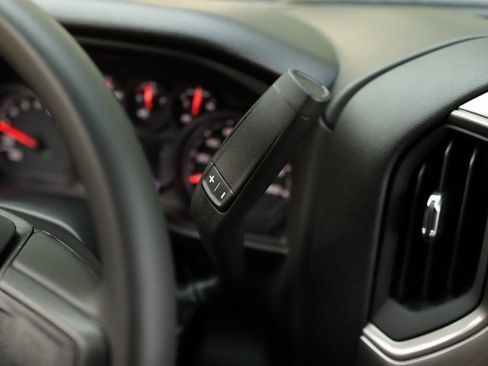 New 2025 Chevrolet Silverado 1500 Custom image 19