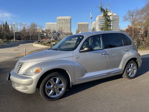 Used 2004 Chrysler PT Cruiser Limited image 19