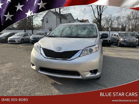 Used 2014 Toyota Sienna L image 1