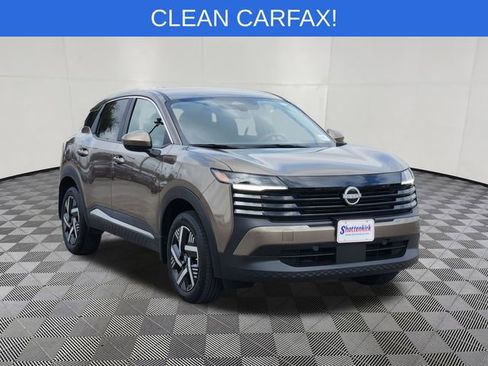 Used 2025 Nissan Kicks SV image 2