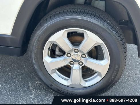 Used 2019 Jeep Compass Latitude w/ Cold Weather Group AWD/4WD image 7