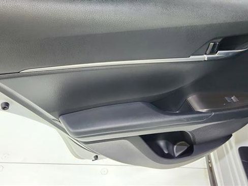 Used 2022 Toyota Camry SE image 20