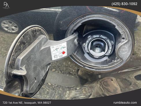 Used 2013 Ford F150 Platinum image 22