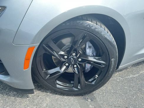 Certified 2024 Chevrolet Camaro SS RWD image 32