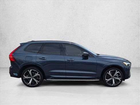 Used 2025 Volvo XC60 T8 Ultra w/ Protection Package Premier AWD/4WD image 4