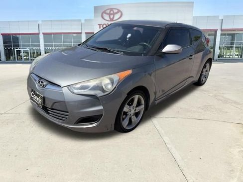 Used 2012 Hyundai Veloster FWD image 7