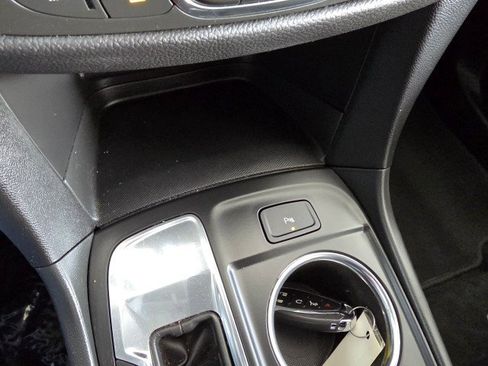 Used 2024 Chevrolet Equinox LT FWD image 23