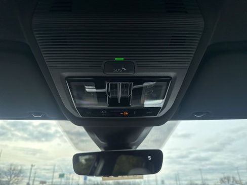 New 2026 Volkswagen Atlas Cross Sport SEL Premium R-Line AWD/4WD image 18