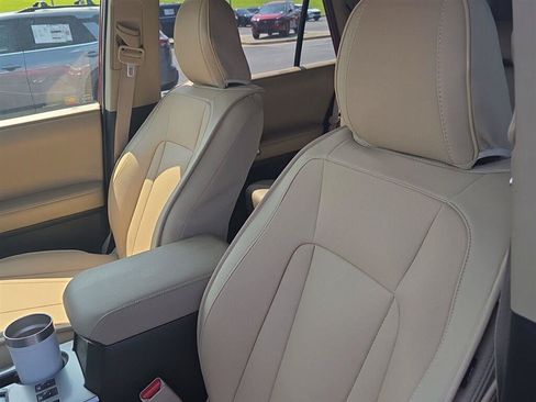 Used 2016 Toyota 4Runner SR5 Premium RWD image 9