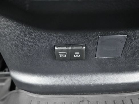 Used 2025 Toyota Tundra SR5 w/ SR5 Convenience Package AWD/4WD image 14