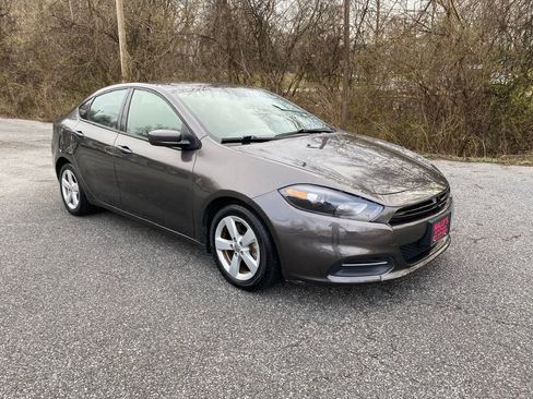 Used 2015 Dodge Dart SXT image 1