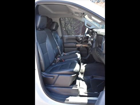 Used 2020 Chevrolet Silverado 2500 LT w/ Z71 Off-Road Package AWD/4WD image 31
