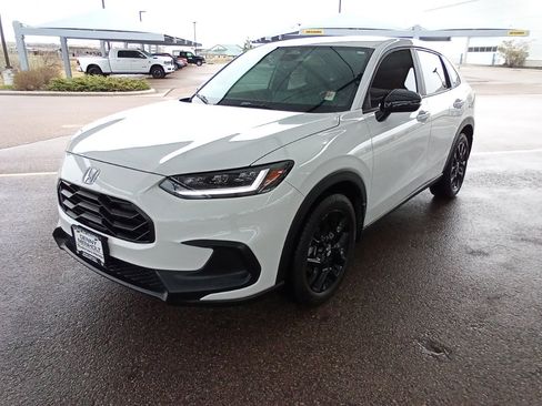 Certified 2024 Honda HR-V Sport image 3