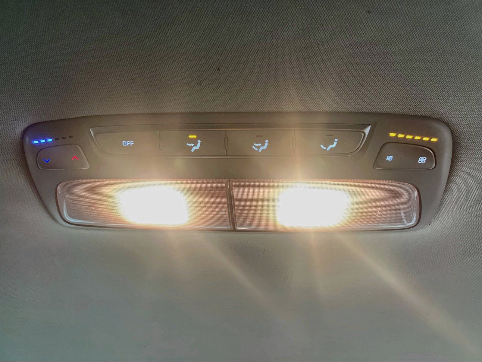 Used 2021 Kia Telluride LX FWD image 18