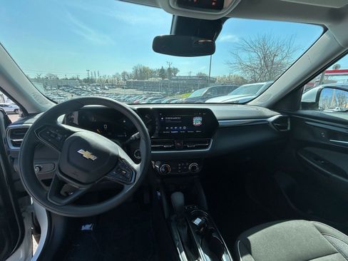 Used 2025 Chevrolet TrailBlazer LT image 31