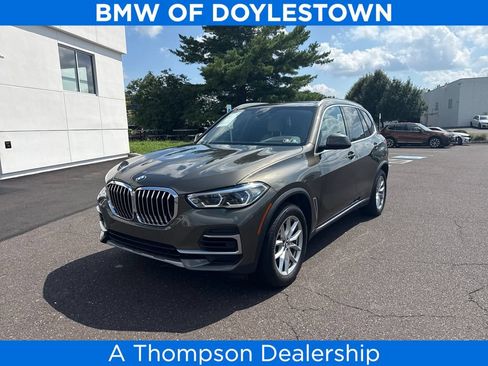 Used 2022 BMW X5 xDrive40i w/ Executive Package AWD/4WD image 1