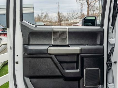 Used 2018 Ford F150 Raptor w/ Equipment Group 802A Luxury image 34