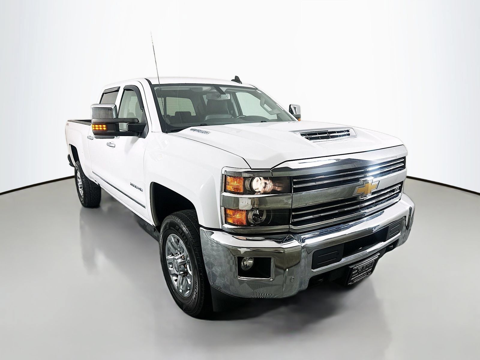 Used 2018 Chevrolet Silverado 2500 LTZ w/ Duramax Plus Package AWD/4WD image 1