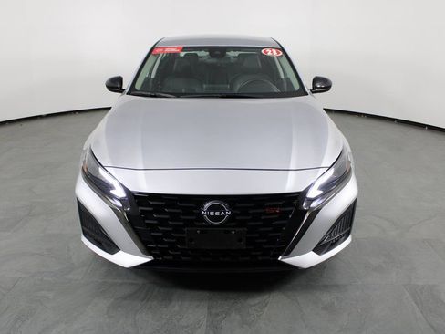 Certified 2023 Nissan Altima 2.5 SR image 11