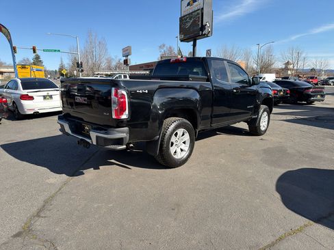 Used 2016 GMC Canyon SLE image 8