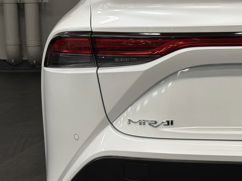 Used 2023 Toyota Mirai XLE image 14