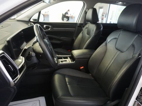 Used 2025 Kia Sorento S w/ Panoramic Sunroof Package image 20