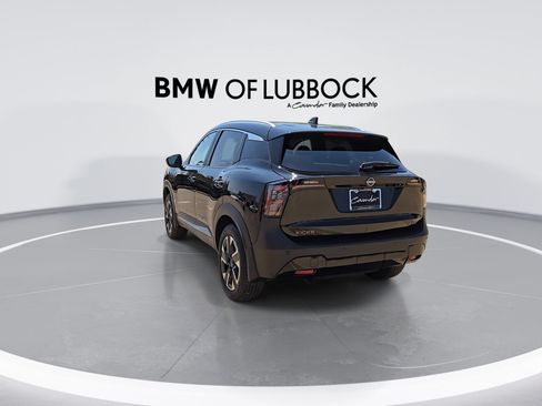 Used 2026 Nissan Kicks SV w/ SV Premium Package AWD/4WD image 7