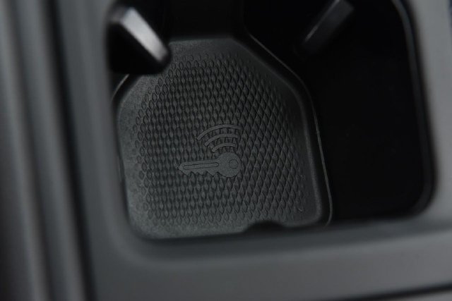 New 2026 Volkswagen Tiguan SE AWD/4WD image 16