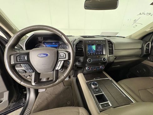 Used 2019 Ford Expedition Limited w/ Equipment Group 301A RWD image 7