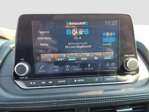 Used 2023 Nissan Rogue S image 24