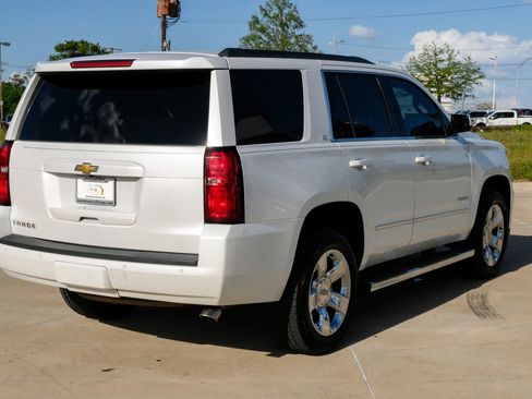 Used 2017 Chevrolet Tahoe LT w/ LT Signature Package image 6