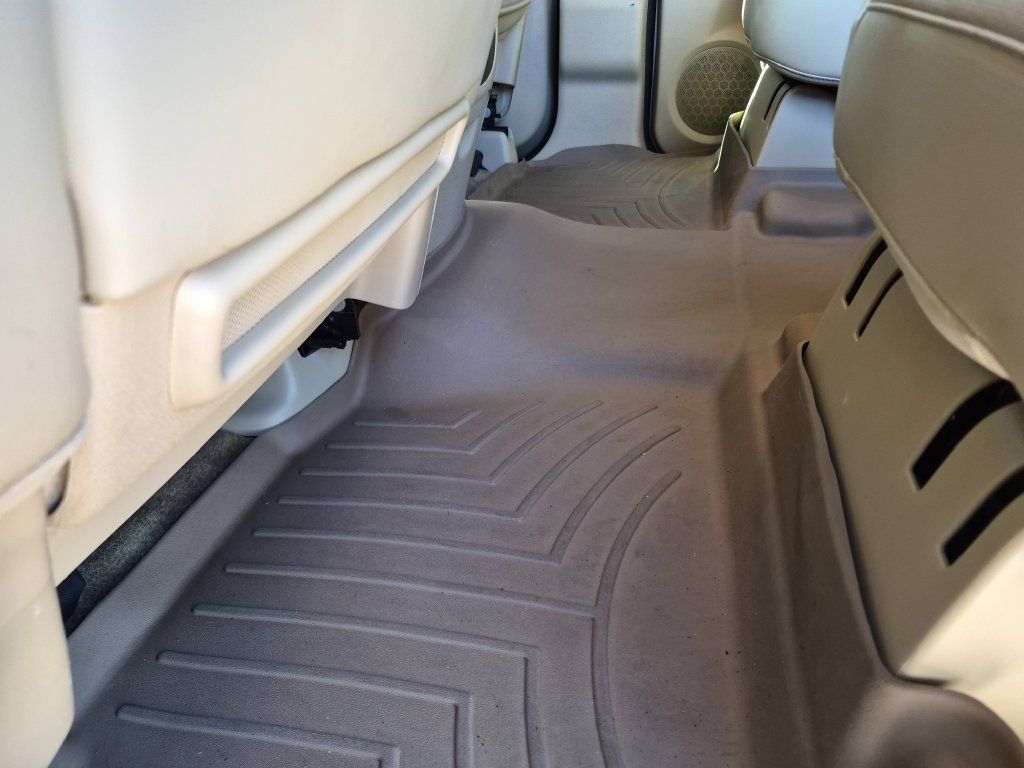 Used 2013 Chevrolet Tahoe LTZ RWD image 37