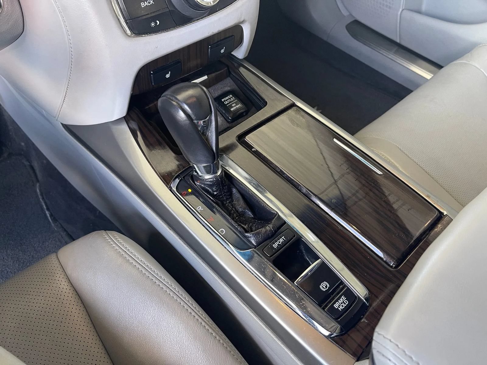 Used 2015 Acura RLX w/ Technology Package FWD image 40