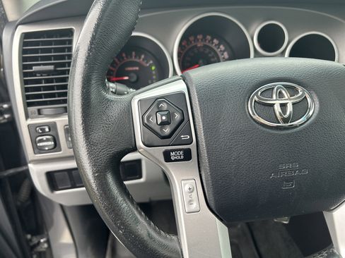 Used 2016 Toyota Sequoia SR5 image 18