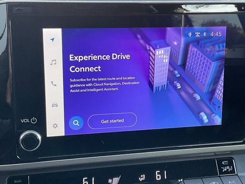 Used 2025 Toyota Camry SE image 32