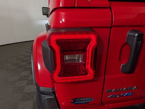 Certified 2025 Jeep Wrangler Unlimited Sahara image 14