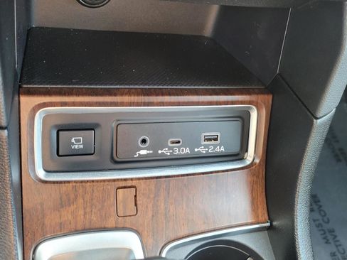 Used 2024 Subaru Ascent Touring w/ Popular Package #2 image 29