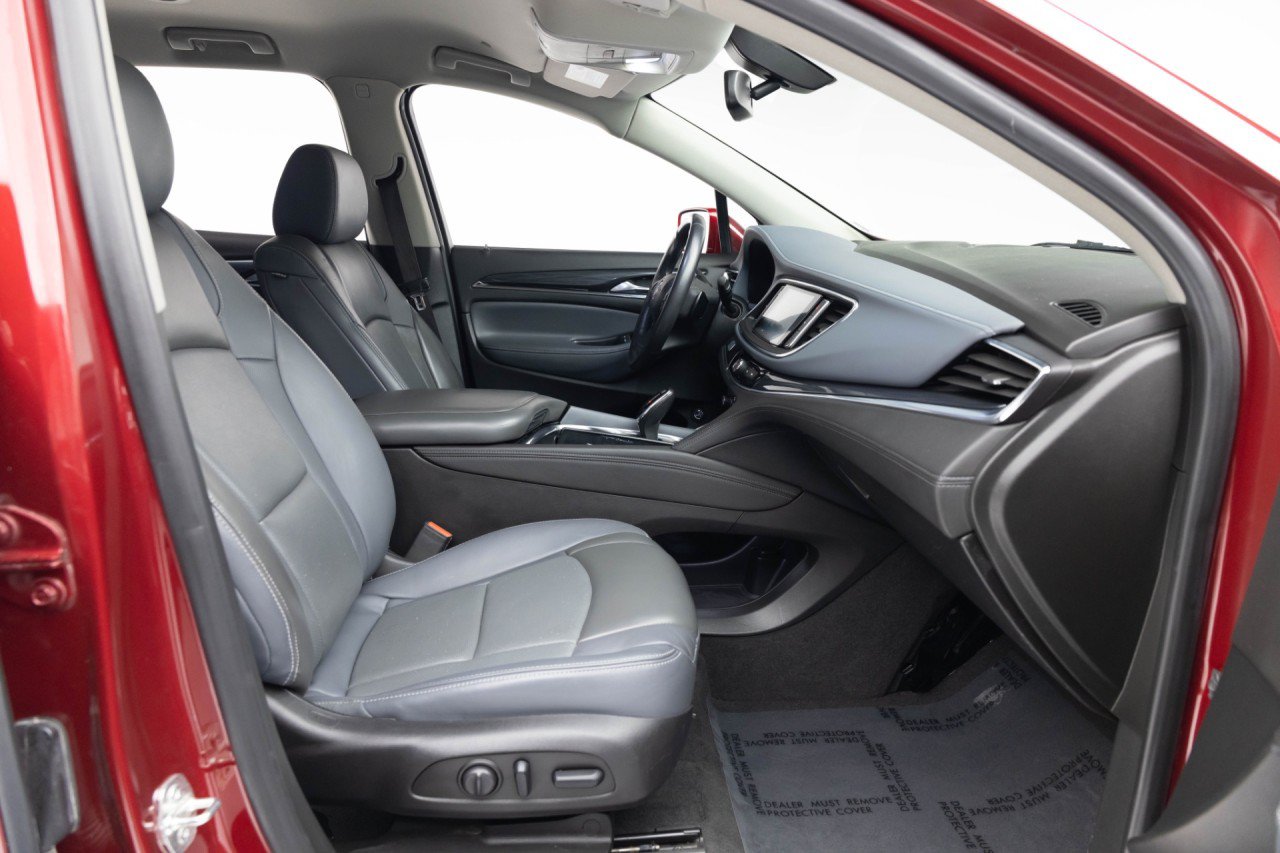 Used 2019 Buick Enclave Essence FWD image 16