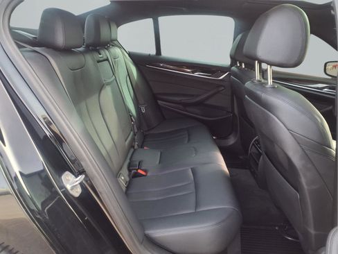 Used 2018 BMW 530i image 17