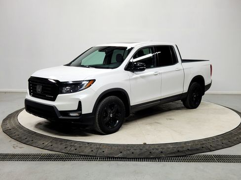 Used 2023 Honda Ridgeline Black Edition image 3