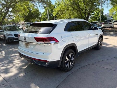 Used 2022 Volkswagen Atlas Cross Sport SE FWD image 6