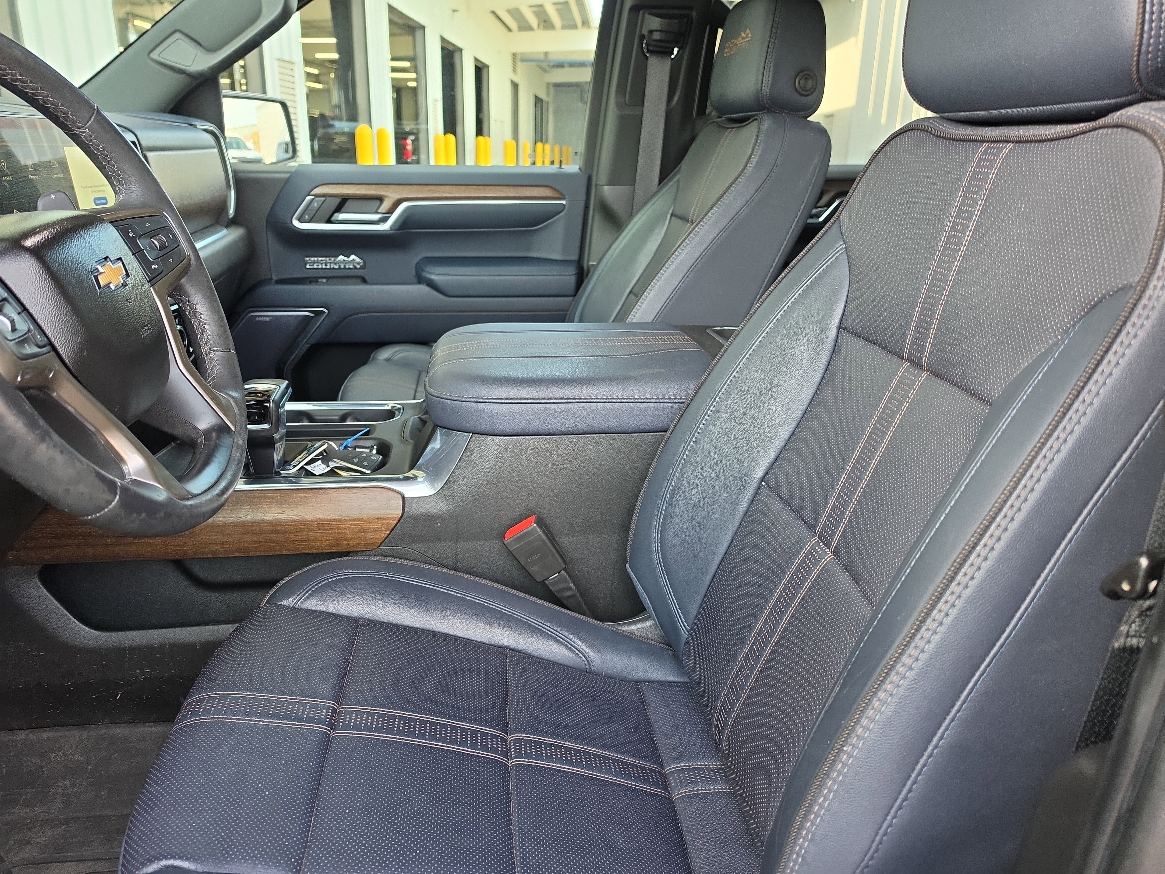 Certified 2023 Chevrolet Silverado 1500 High Country w/ High Country Premium Package AWD/4WD image 14