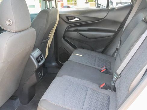 Used 2022 Chevrolet Equinox LT FWD image 7